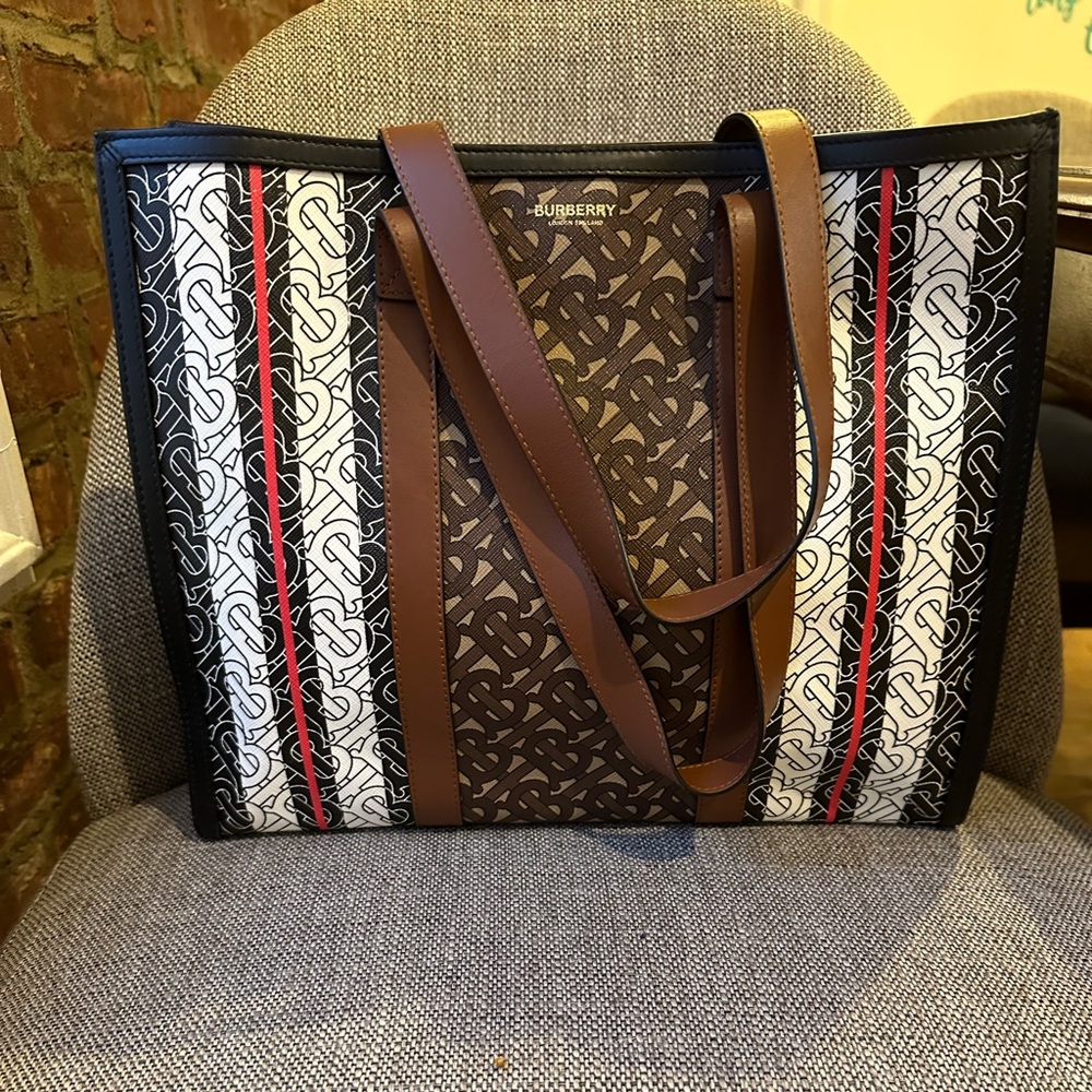 Burberry E-Canvas Monogram stripe Book Tote- Bridle brown - Picture 2 of 4
